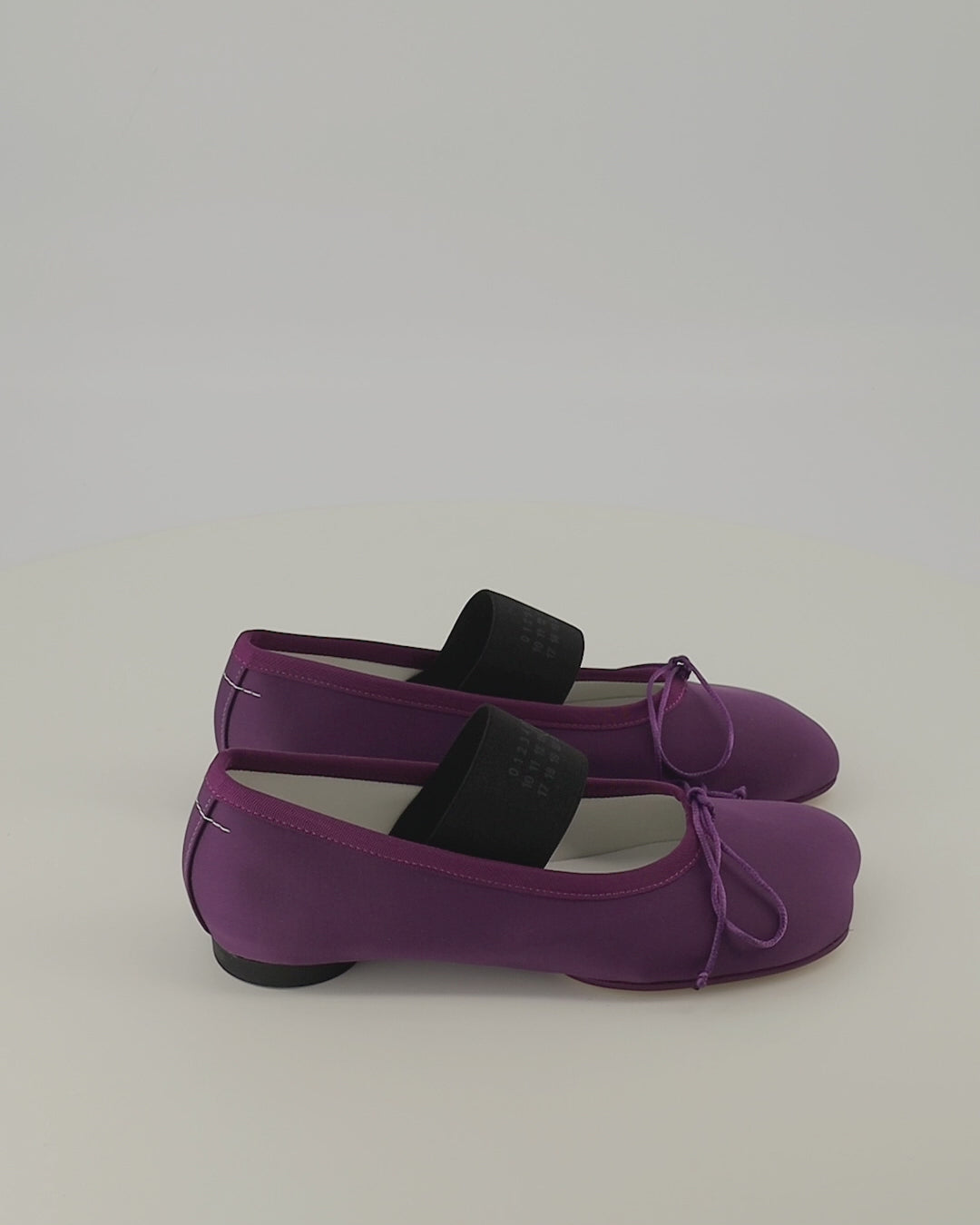 Chaussures plates Anatomic Numeric Satin Ballerinas in Purple Mm6 Violet Femme
