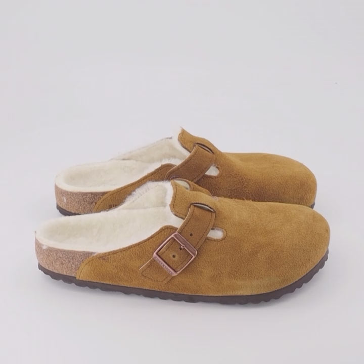 Chaussures ouvertes Mules Boston en fourrure Birkenstock Marron Homme