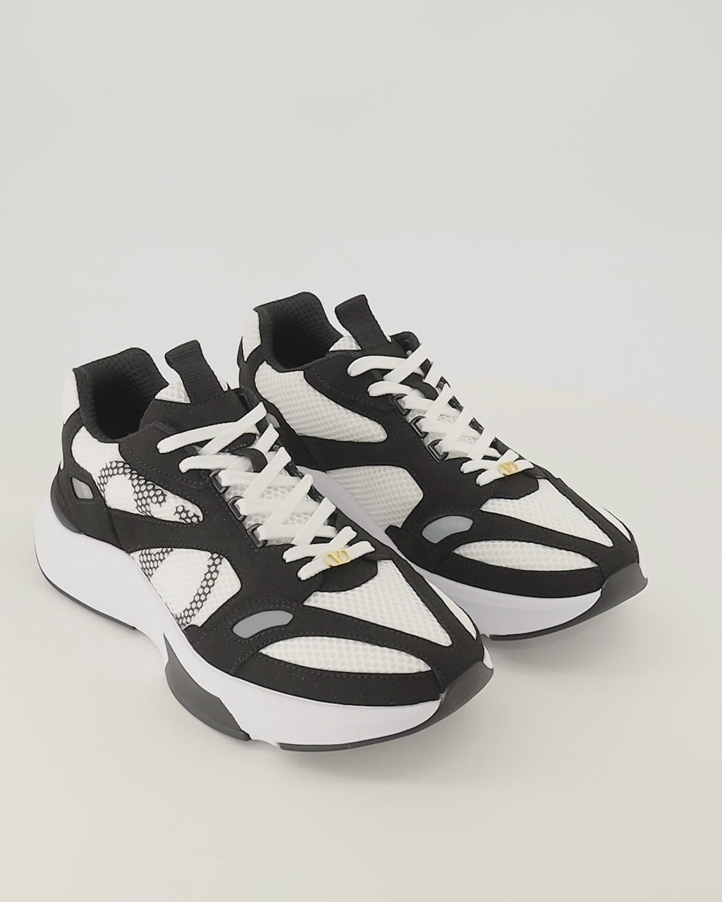 Baskets デミビュー スニーカー ホワイトファブリック Valentino Garavani Blanc Homme