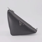 Sacs bandoulière Sac triangle Prada Noir Homme
