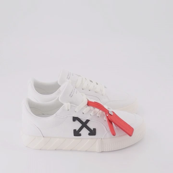 スニーカー 加硫スニーカー Off-White 白 女性