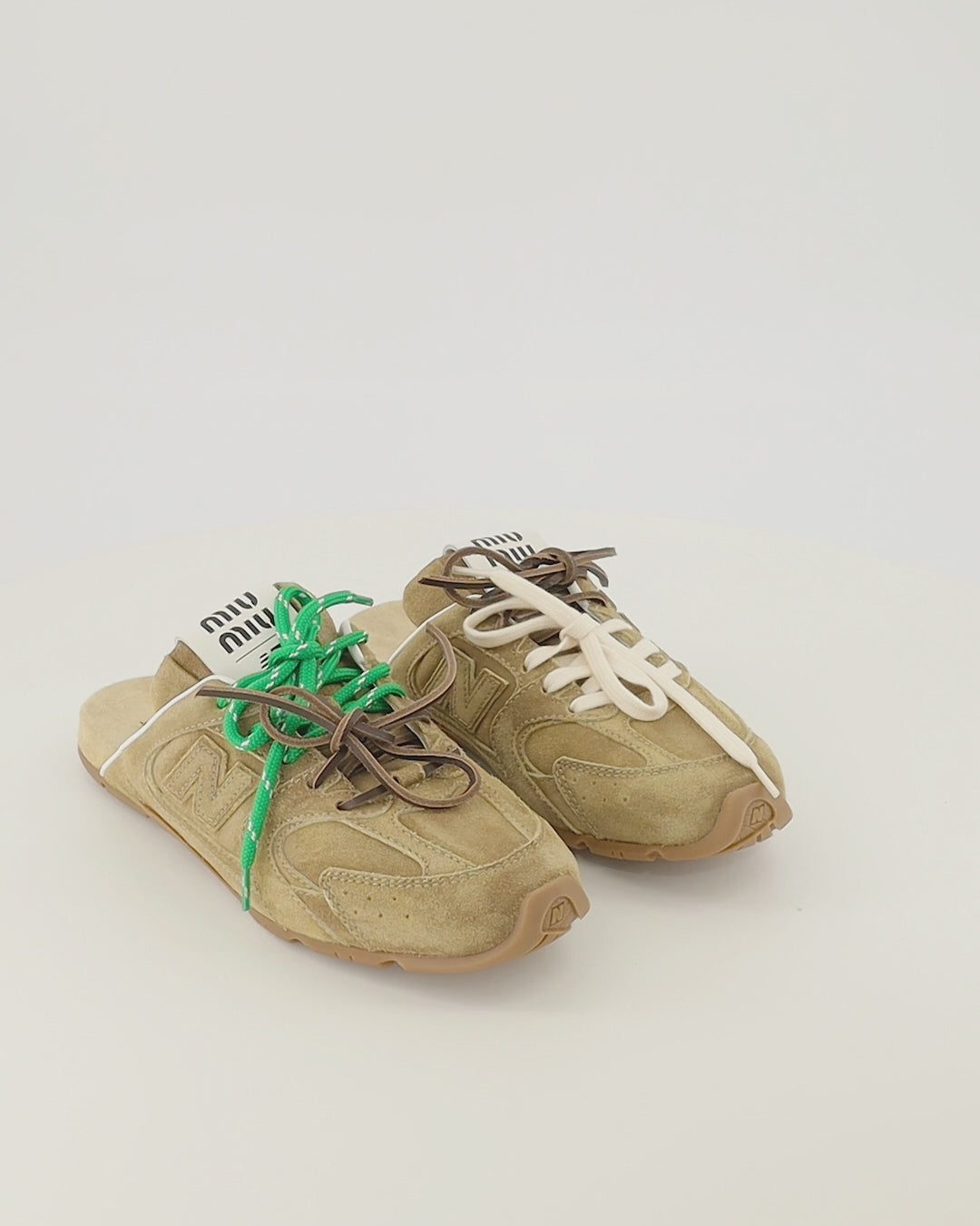 Chaussures ouvertes New Balance X Miu Miu 530 SL Mules Miu Miu Beige Femme