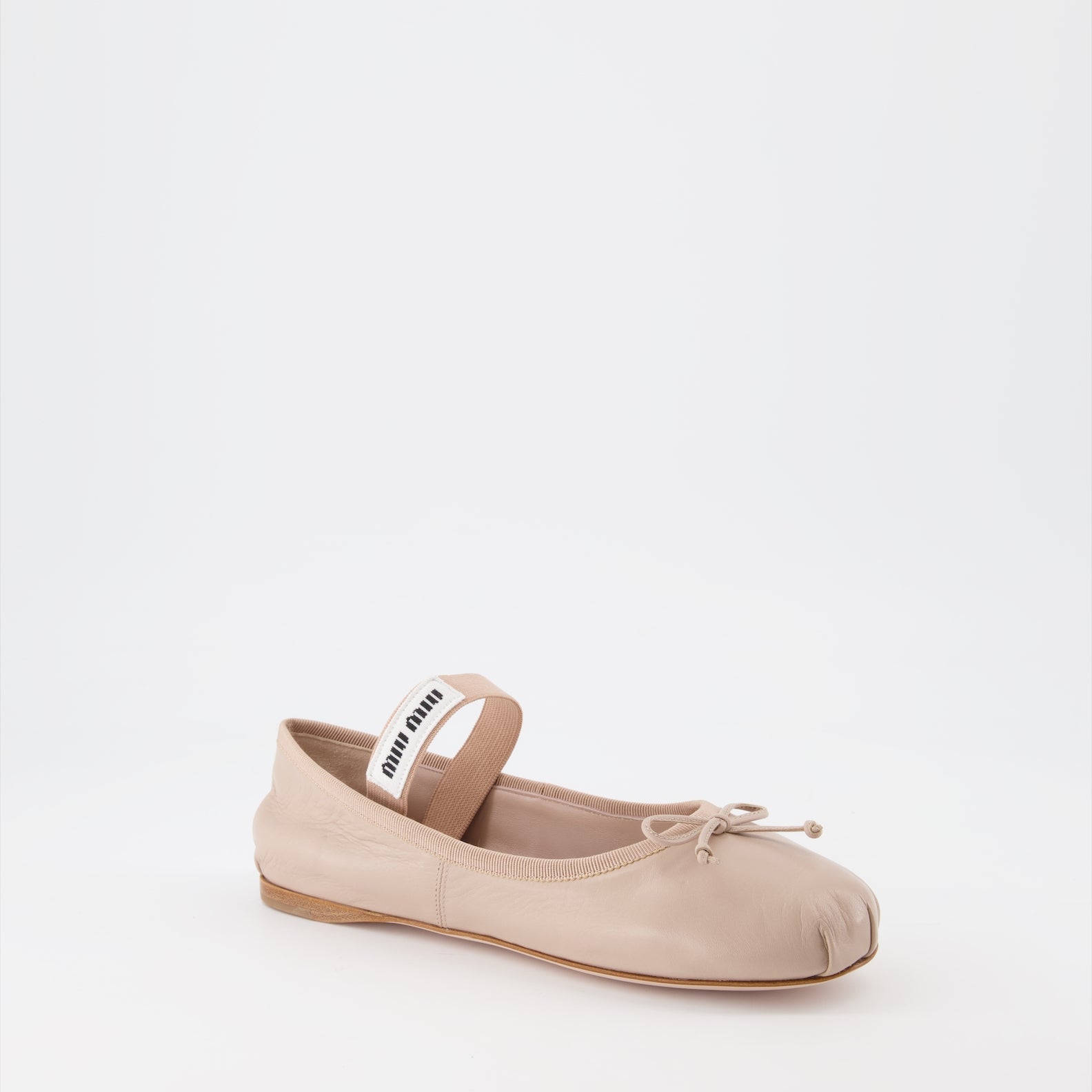 Chaussures plates Ballerines en cuir Miu Miu Beige Femme