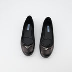 Chaussures plates Ballerines en nappa Prada Noir Femme