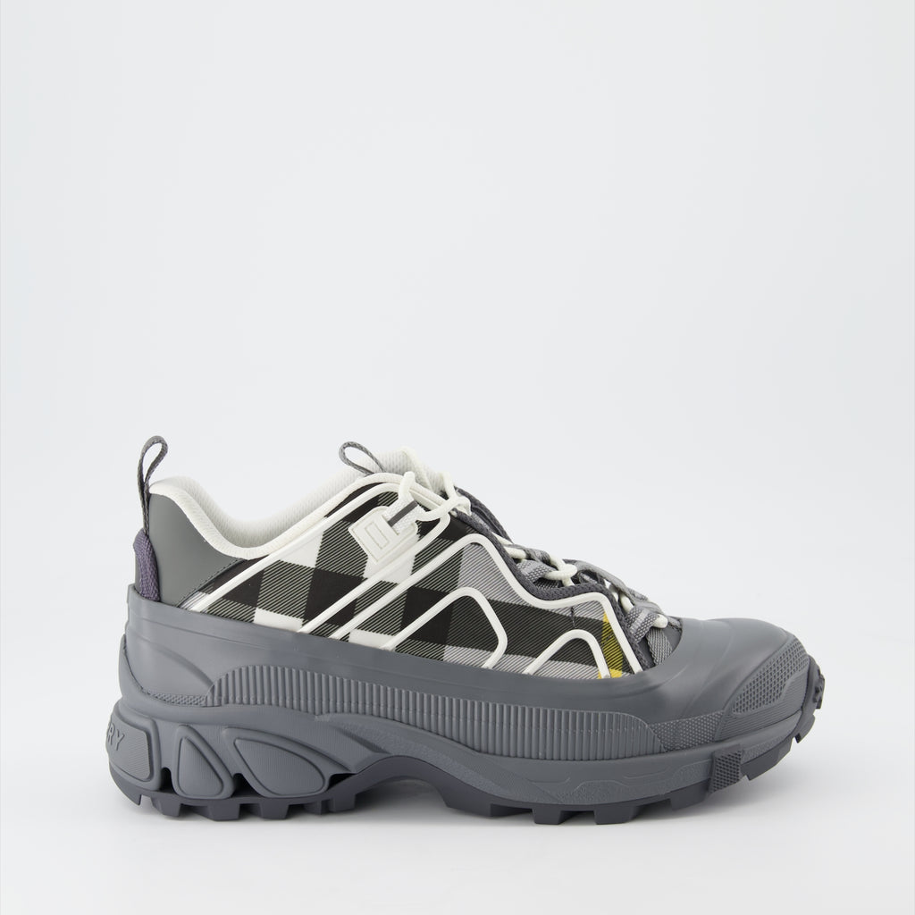Baskets Baskets Arthur Burberry Gris Homme