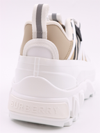 Baskets Baskets à carreaux Burberry Beige Femme