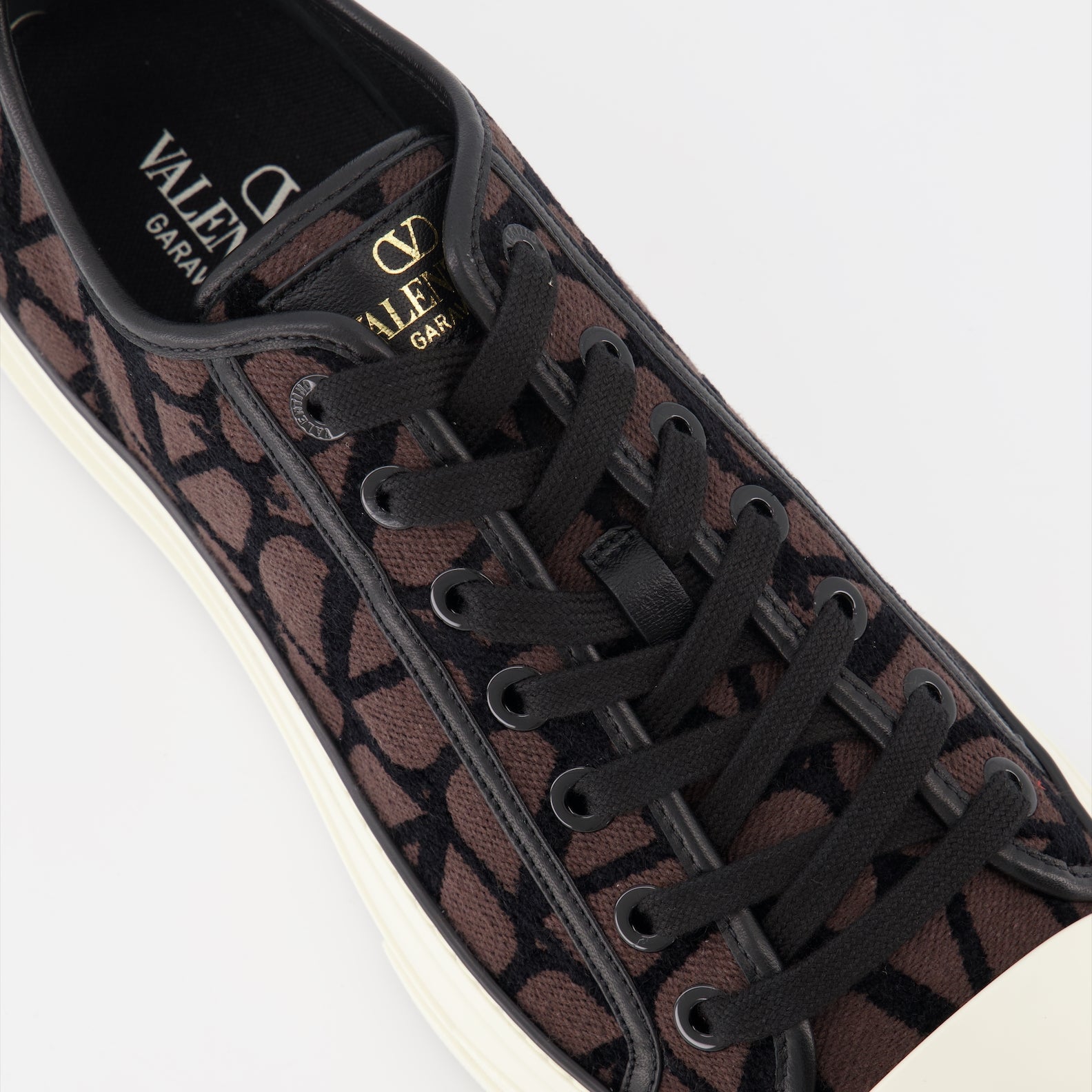 Baskets Baskets basses Iconographique Totaloop Valentino Garavani Marron Homme