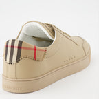스니커즈 Baskets en cuir Burberry 베이지 Homme