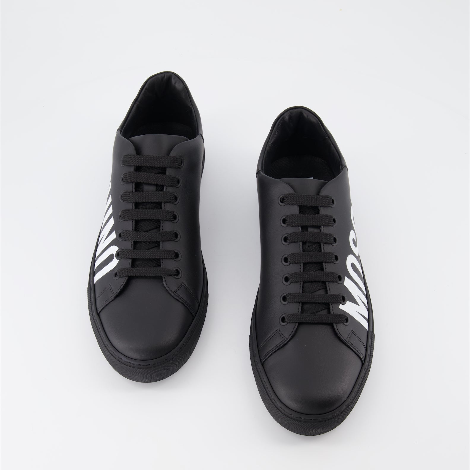 Sneaker Baskets à logo Moschino Schwarz Homme