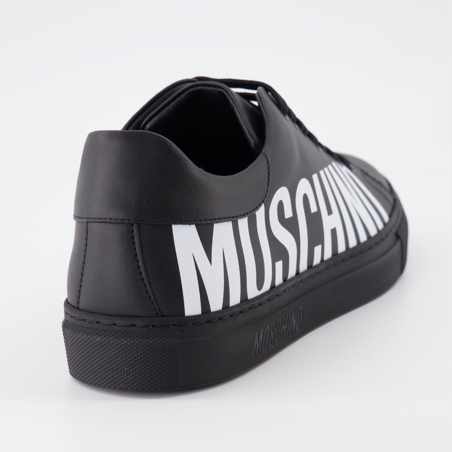 Sneaker Baskets à logo Moschino Schwarz Homme