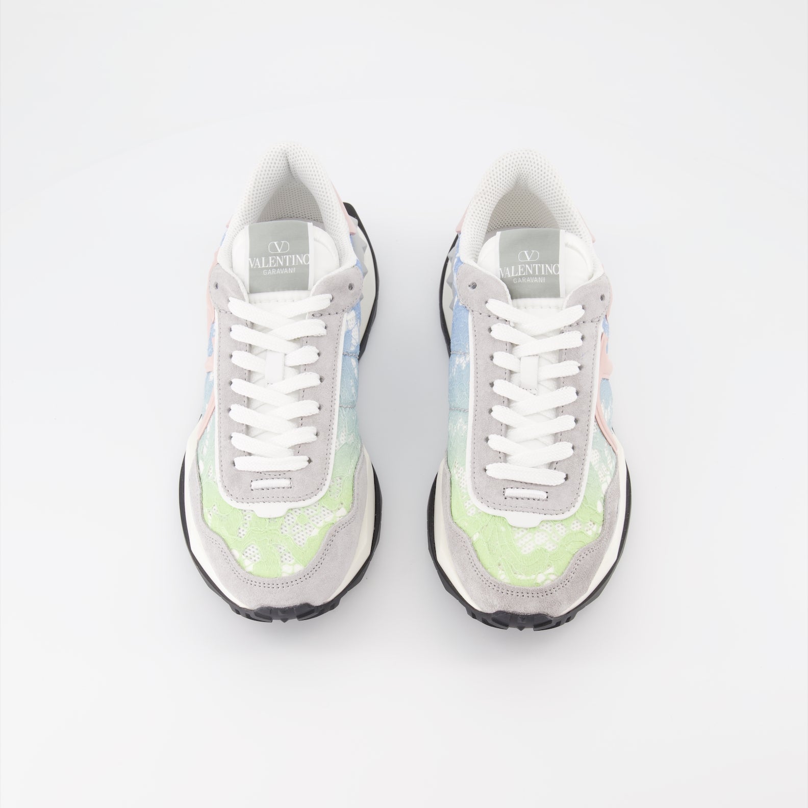 Baskets Baskets Lacerunner en dentelle Valentino Garavani Gris Femme