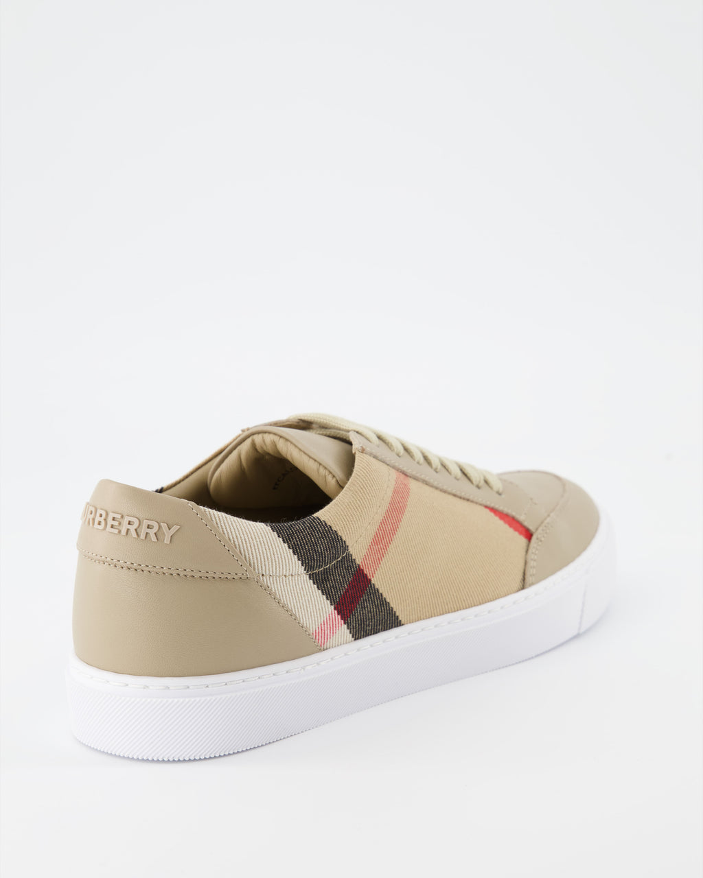 Baskets Baskets à carreaux Burberry Beige Femme