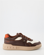 スニーカー ワンスタッドスニーカー Valentino Garavani 茶色 男