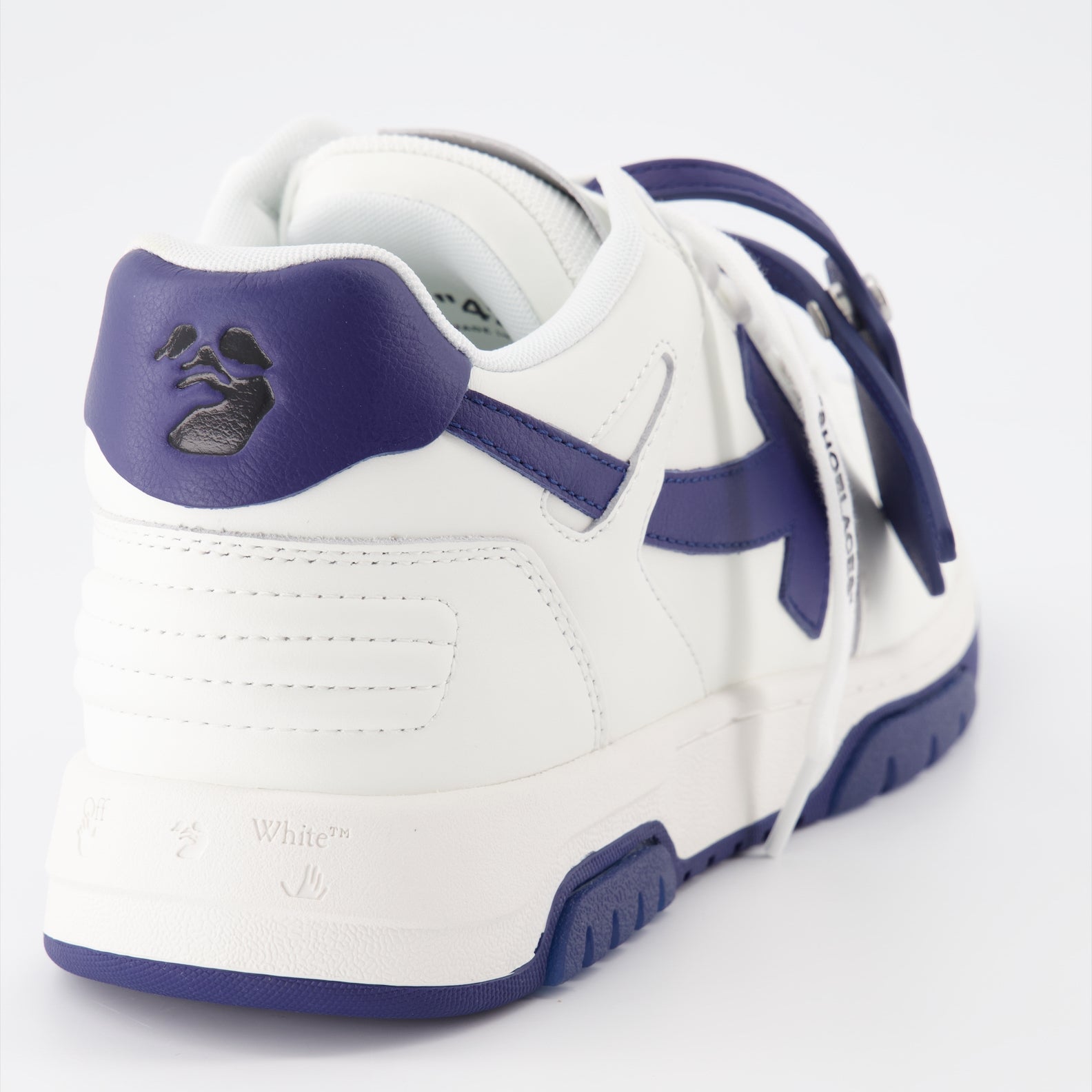 スニーカー 外出中のスニーカー Off-White 青 男