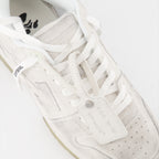 スニーカー 外出中のスニーカー Off-White グレー 男