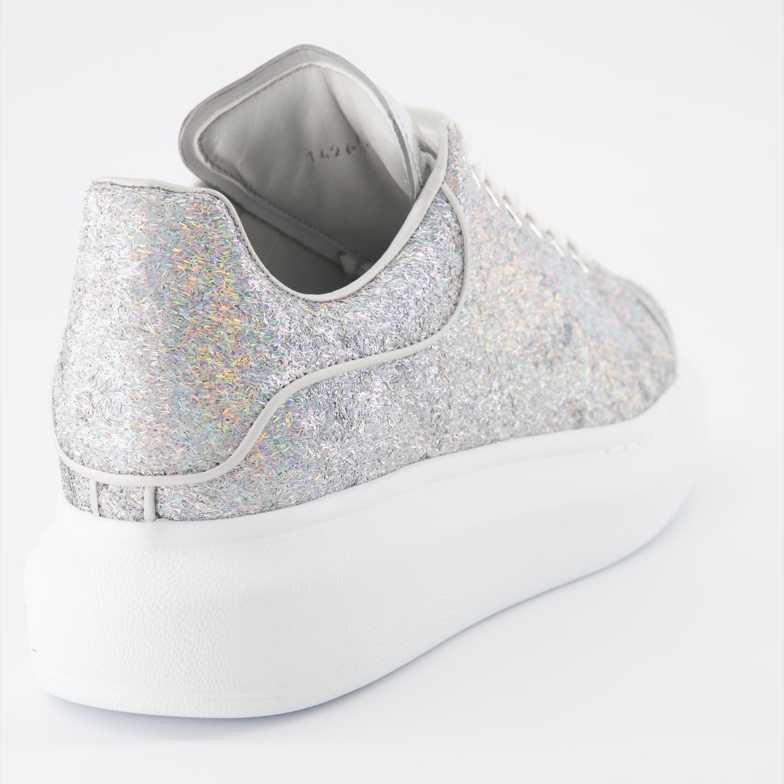 スニーカー オーバーサイズスニーカー Alexander McQueen 銀 女性