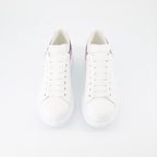 スニーカー オーバーサイズスニーカー Alexander McQueen 赤 女性