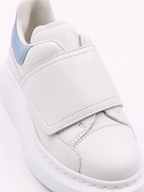 シューズ オーバーサイズスニーカー Alexander McQueen 青 子供たち