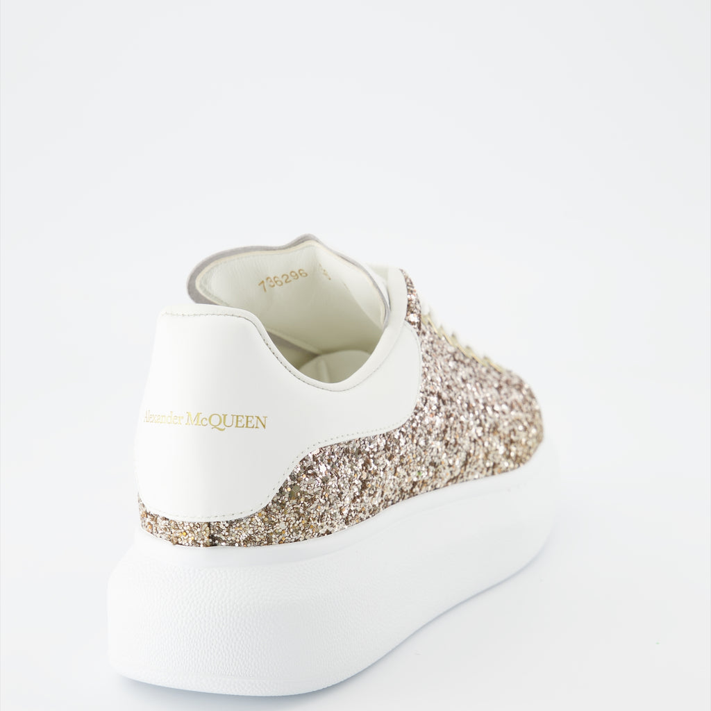 スニーカー オーバーサイズスニーカー Alexander McQueen 金 女性