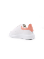 Shoes Oversized crocodile sneakers Alexander McQueen Pink Girls (3 years and over)