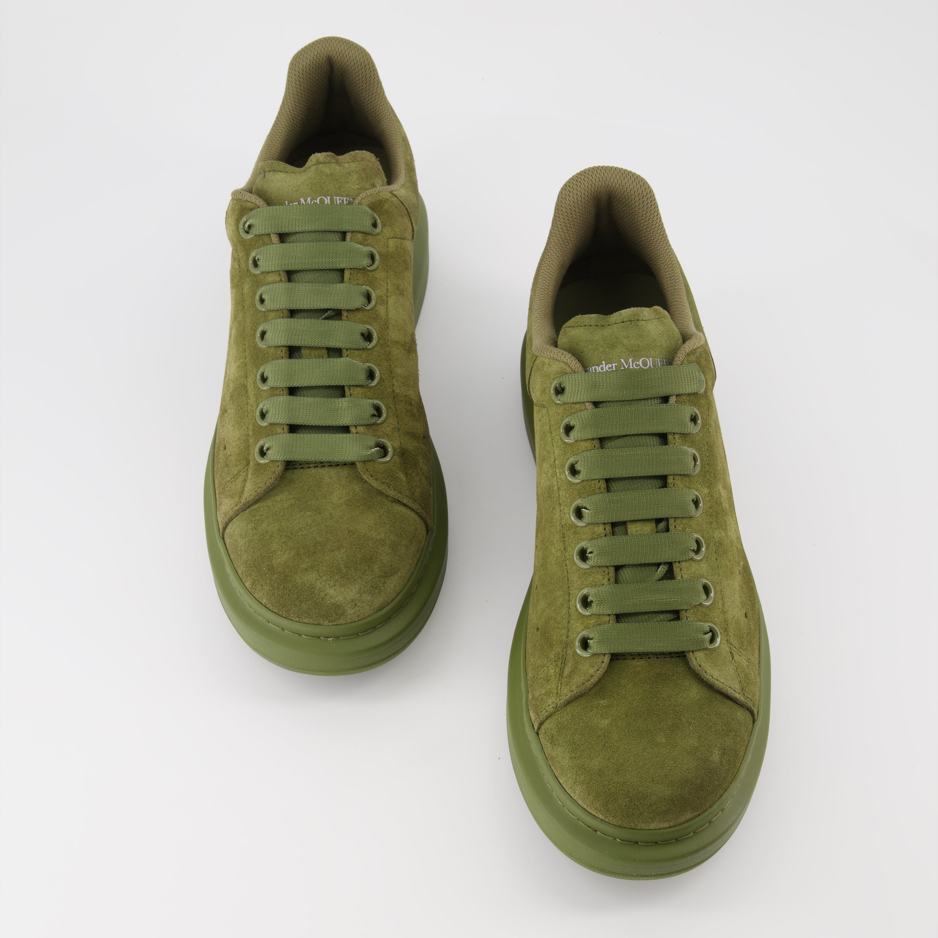 Baskets oversize en daim vert
