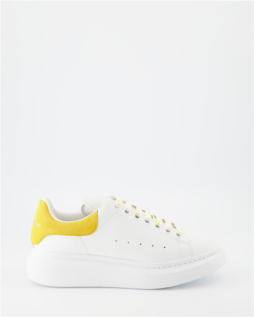 スニーカー オーバーサイズスニーカー Alexander McQueen 黄色 女性
