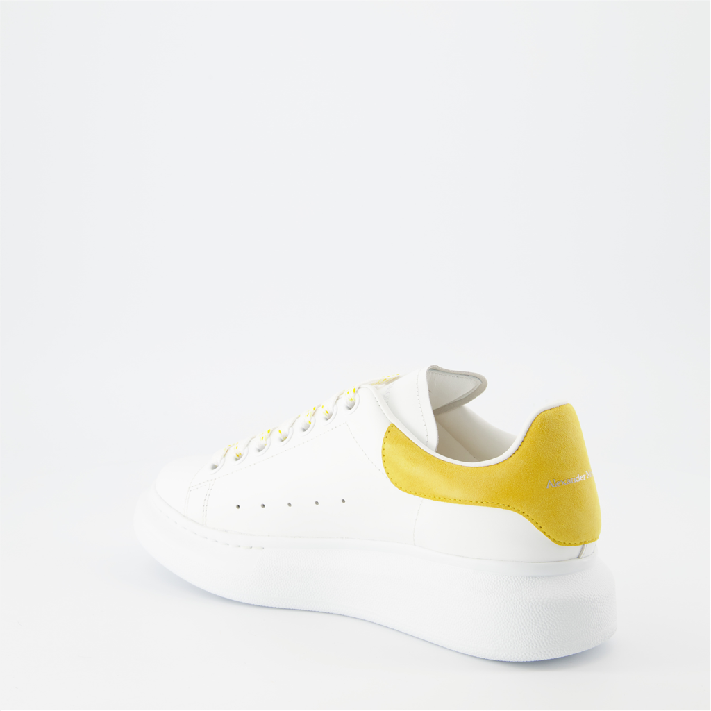スニーカー オーバーサイズスニーカー Alexander McQueen 黄色 女性
