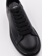 Sneakers Oversized sneakers Alexander McQueen Black Man