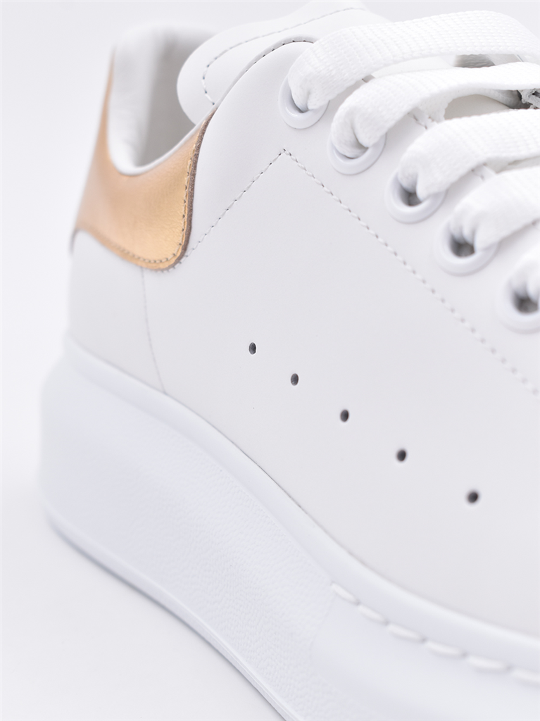 Baskets Baskets oversize Alexander McQueen Doré Femme