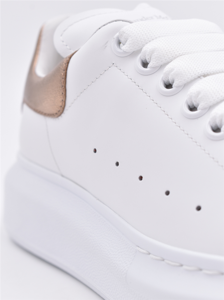 Sneakers Oversized sneakers Alexander McQueen Gold Women