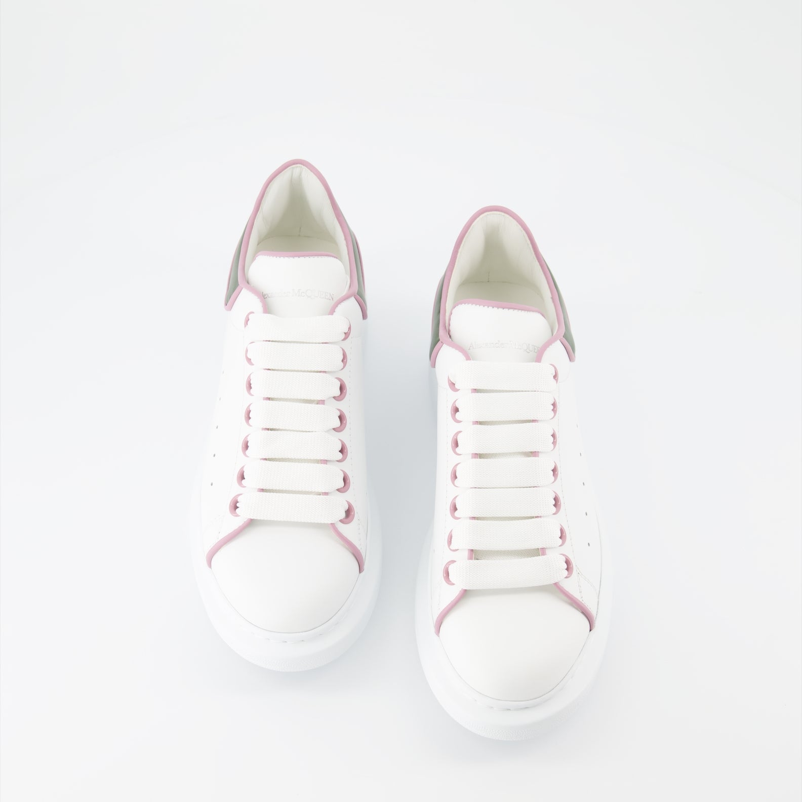 スニーカー オーバーサイズスニーカー Alexander McQueen 緑 女性