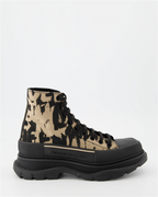 Bottes et bottines Bottines Tread Slick Graffiti Alexander McQueen Beige Homme