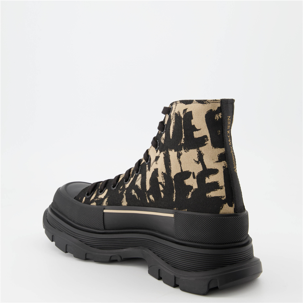 Bottes et bottines Bottines Tread Slick Graffiti Alexander McQueen Beige Homme