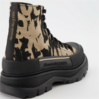 Bottes et bottines Bottines Tread Slick Graffiti Alexander McQueen Beige Homme