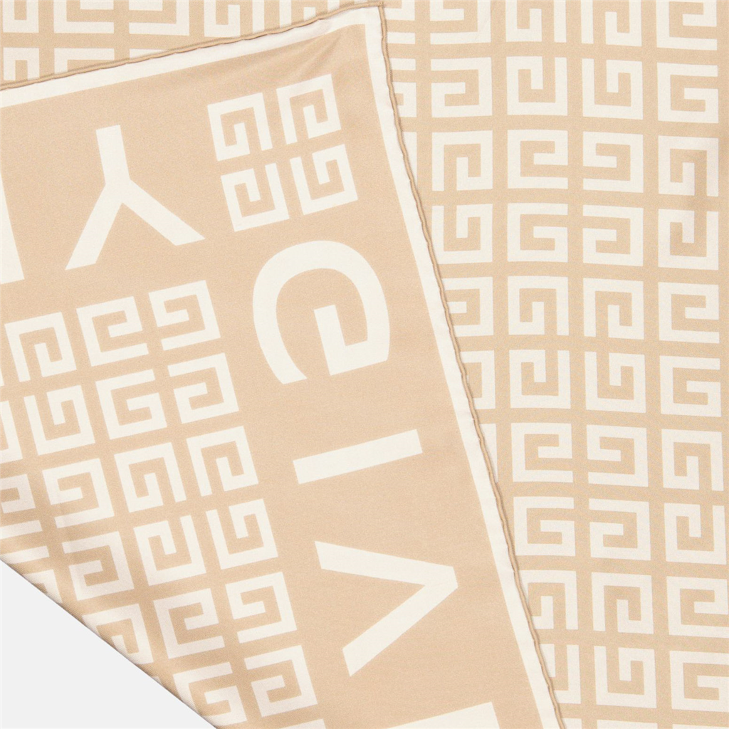 Écharpes, foulards et gants Carré de soie 4G Givenchy Beige Femme