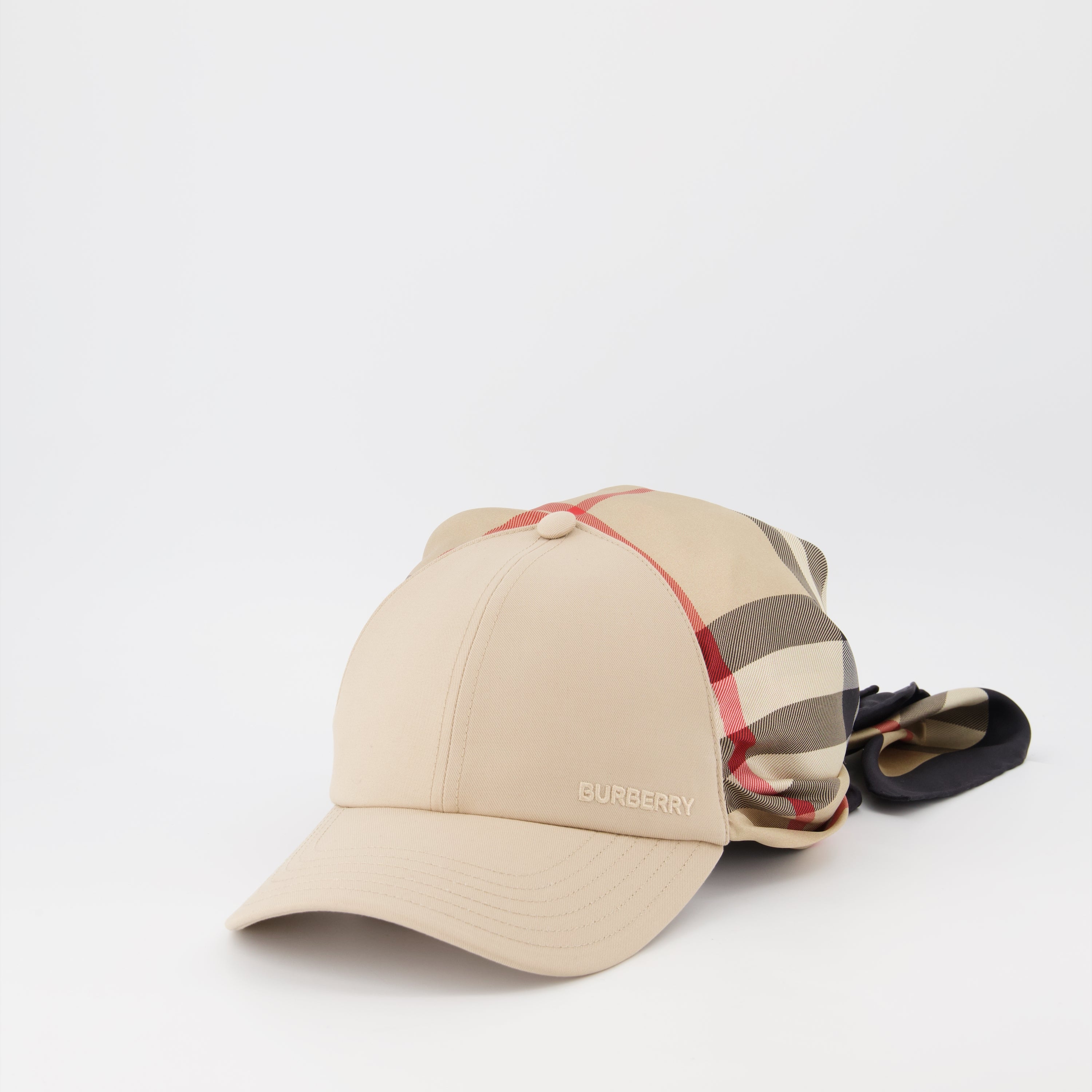 Chapéus, bonés e gorros Casquette avec foulard Burberry Bege Femme
