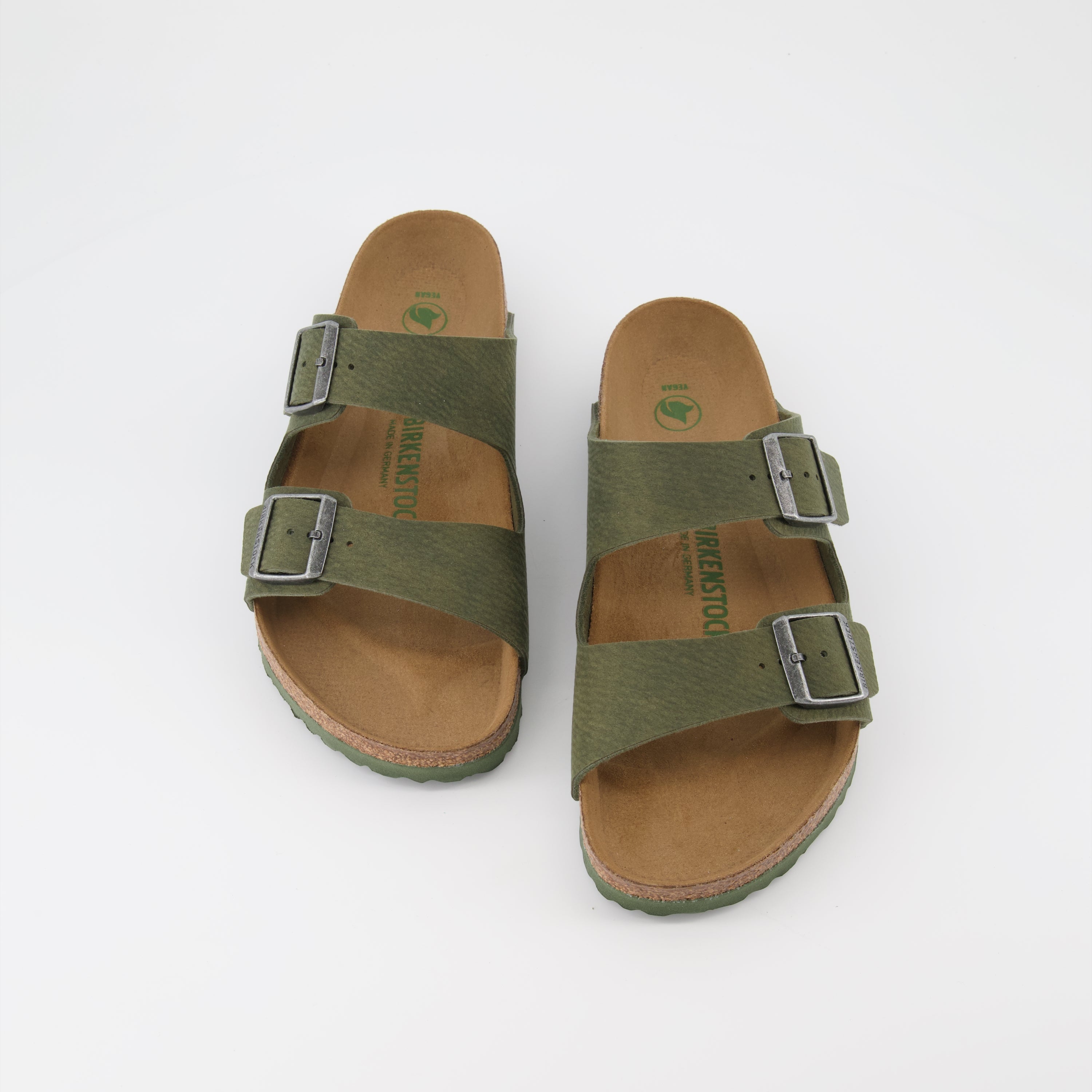 Chaussures ouvertes Claquettes Arizona Birkenstock Vert Homme