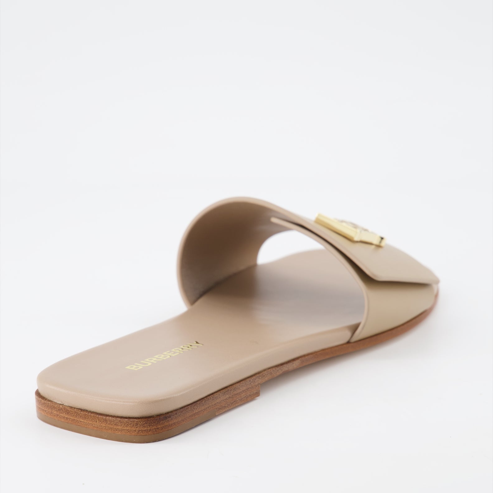 Zapatos abiertos Claquettes en cuir Burberry Beige Femme