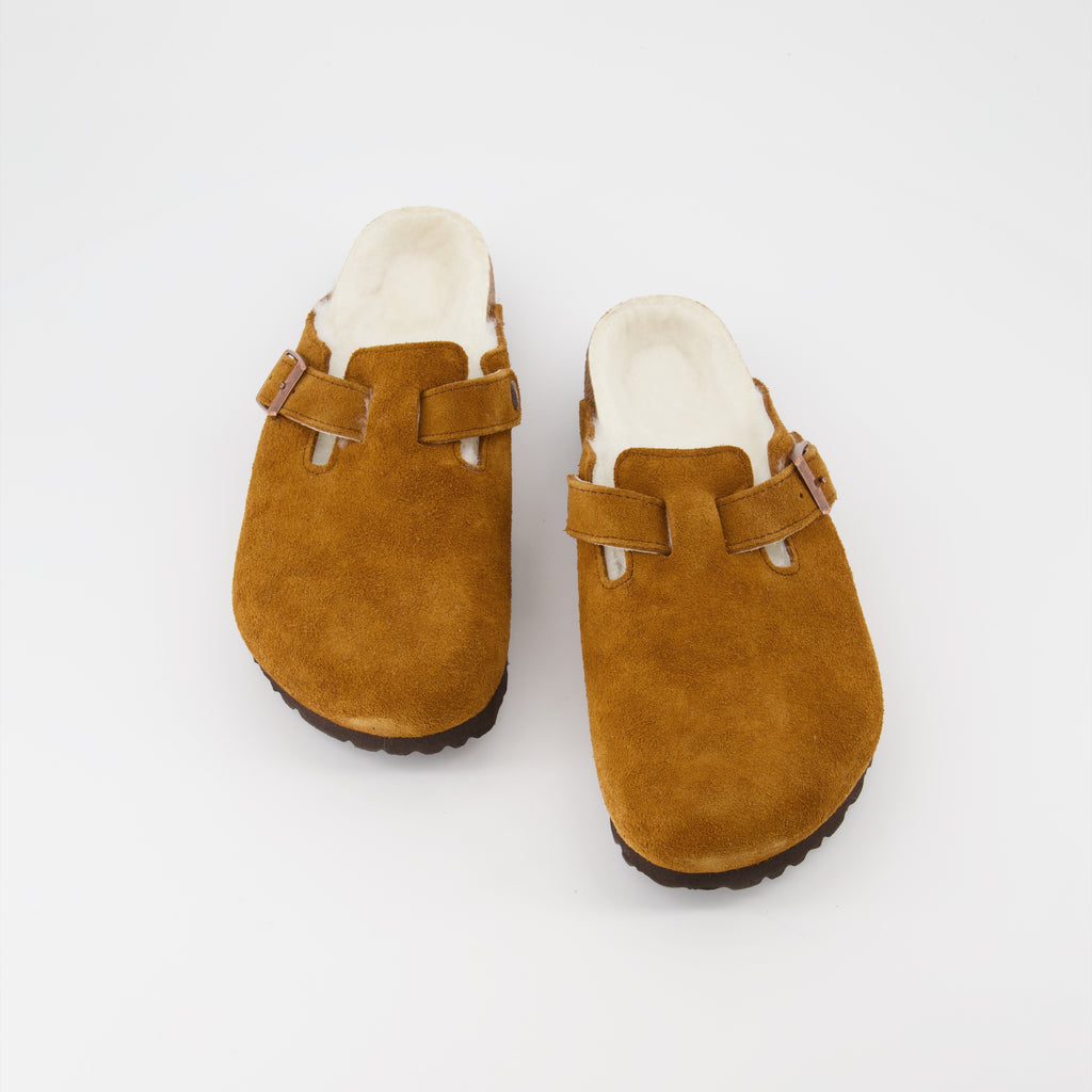 Chaussures ouvertes Mules Boston en fourrure Birkenstock Marron Homme