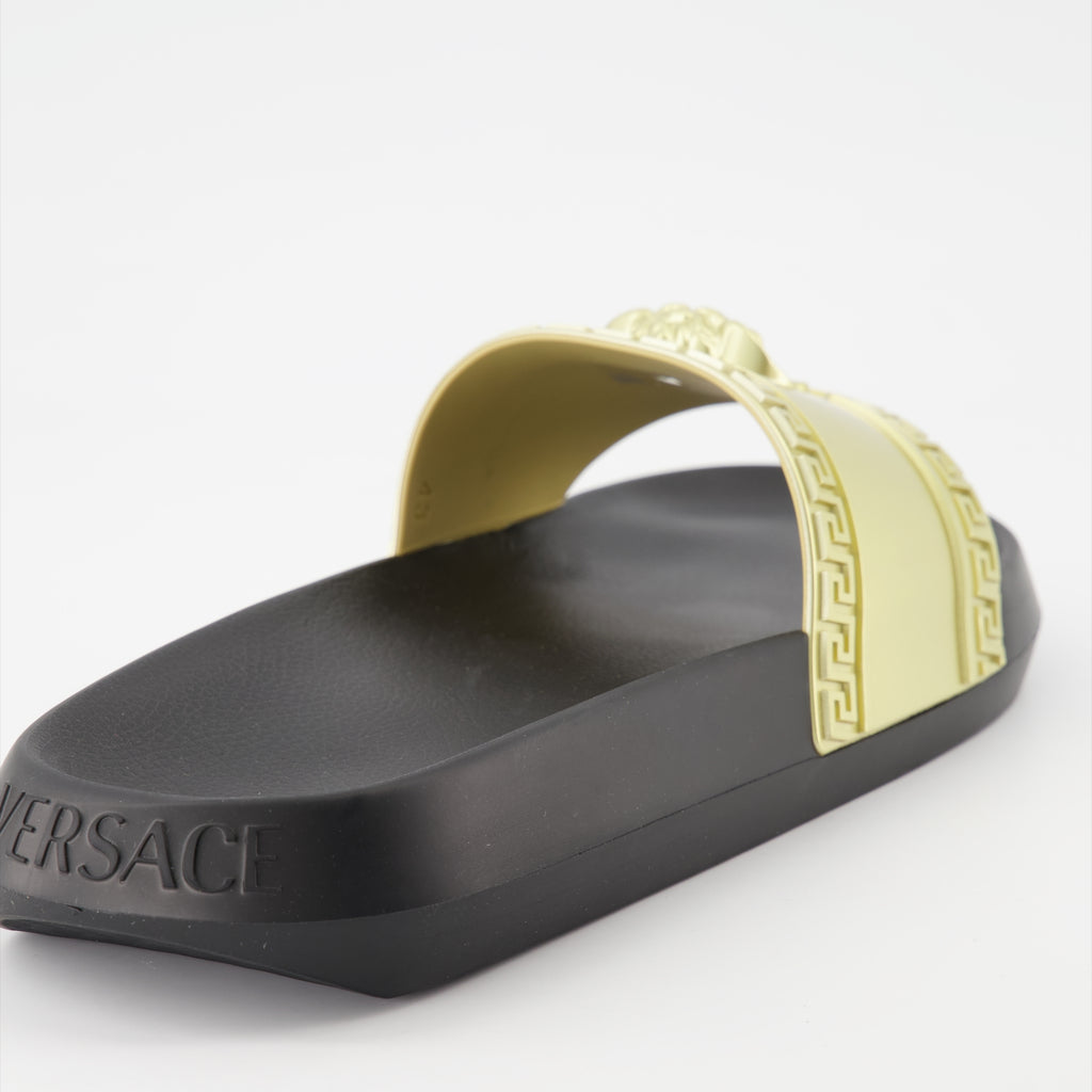 Zapatos abiertos Claquettes Medusa Head Versace Oro Homme