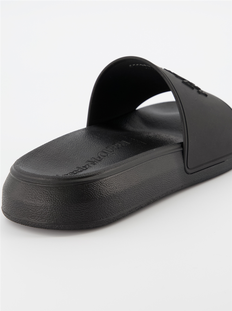 Sneaker Claquettes à logo Alexander McQueen Schwarz Femme