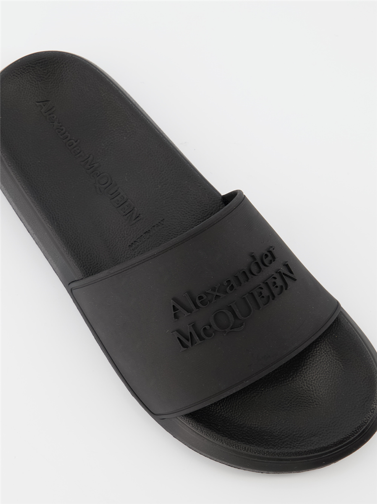 Sneaker Claquettes à logo Alexander McQueen Schwarz Femme