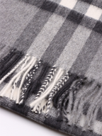 Écharpes, foulards et gants Écharpe à carreaux Burberry Gris Unisexe