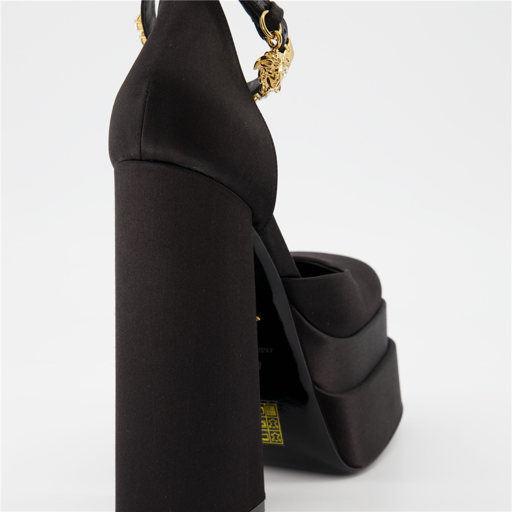 Escarpins Escarpins à plateforme Medusa Aevitas Versace Noir Femme