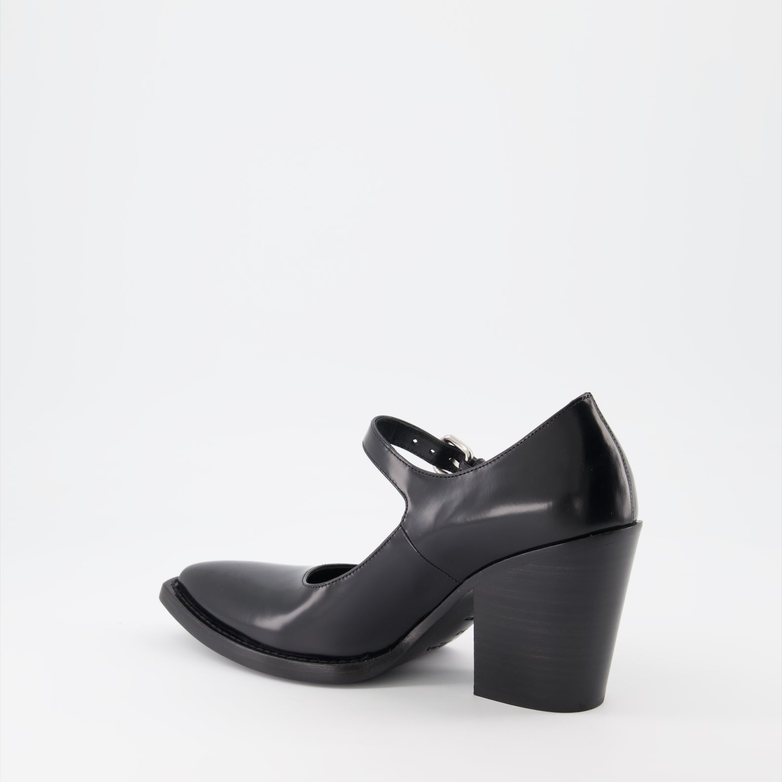 Escarpins Escarpins en cuir brossé Prada Noir Femme