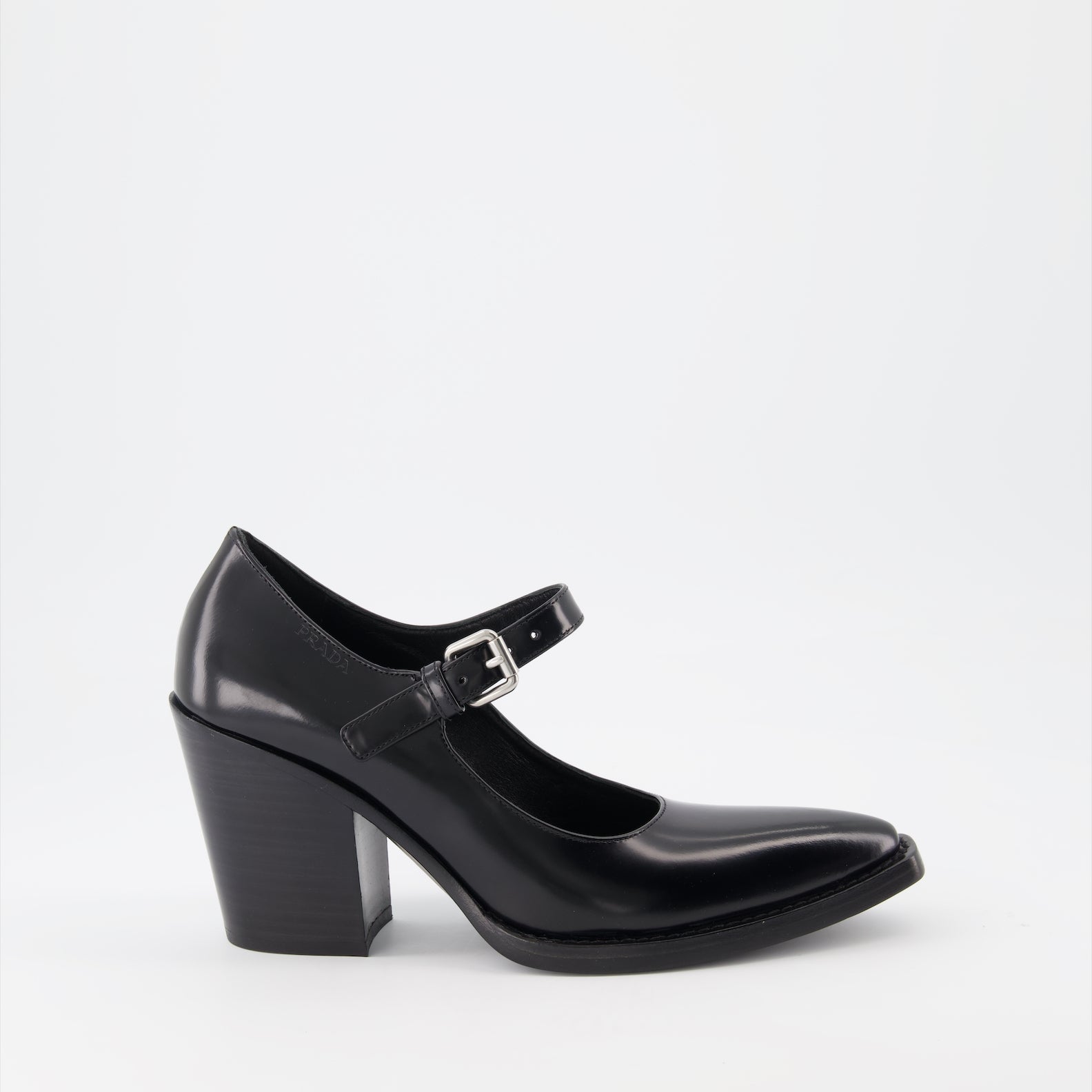 Escarpins Escarpins en cuir brossé Prada Noir Femme