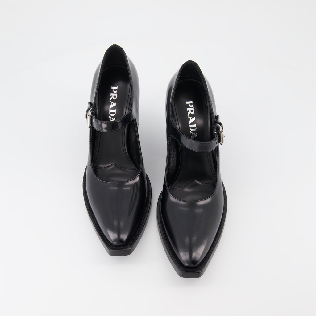 Escarpins Escarpins en cuir brossé Prada Noir Femme