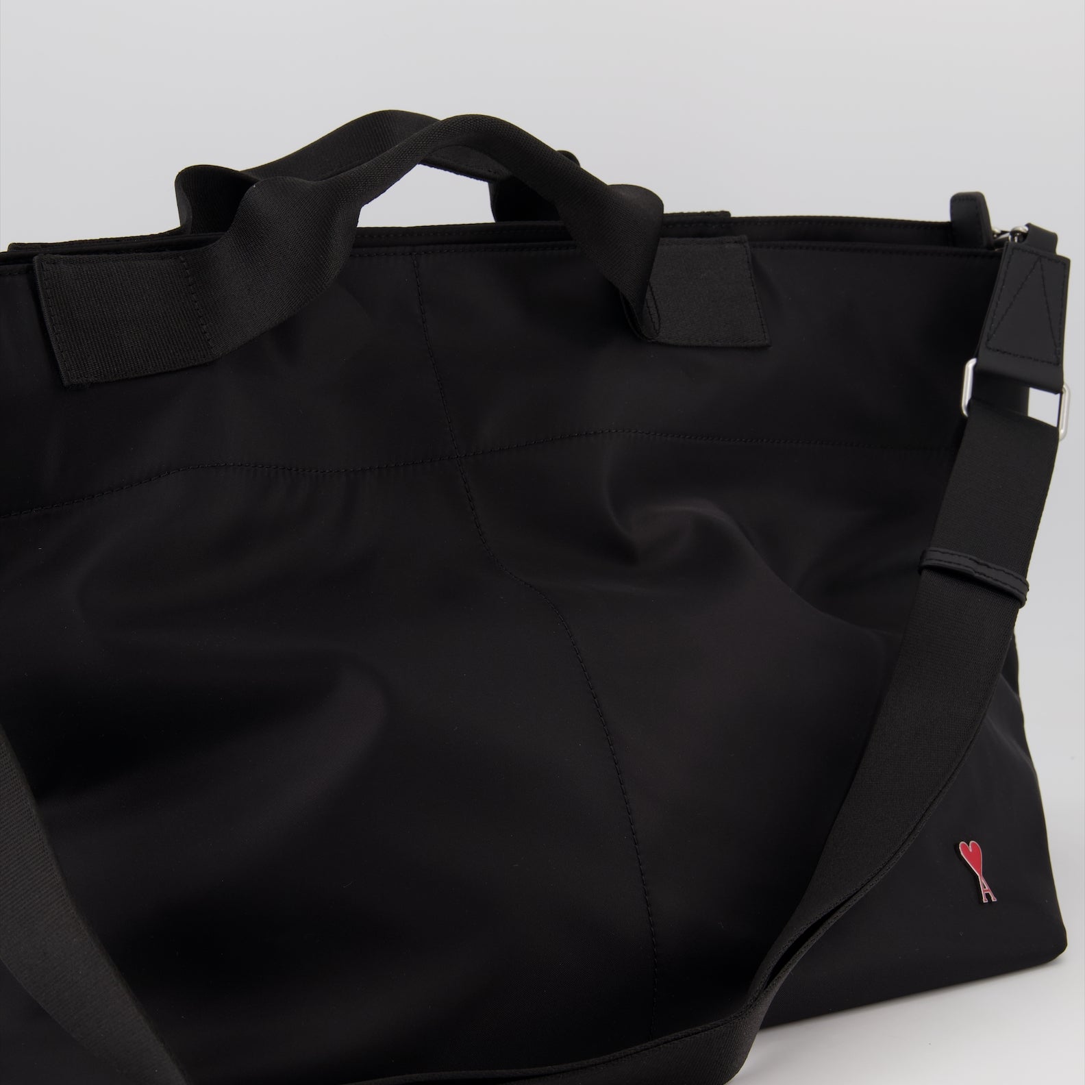 Sports and travel bags Ami de Coeur shopping bags Ami PARIS Black Unisex