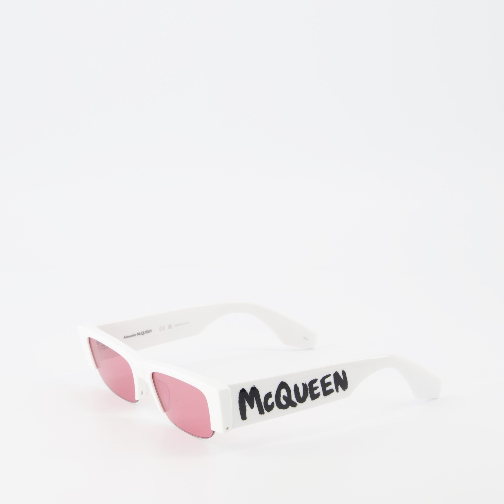 Lunettes Lunettes de soleil Graffiti Alexander McQueen Blanc Femme