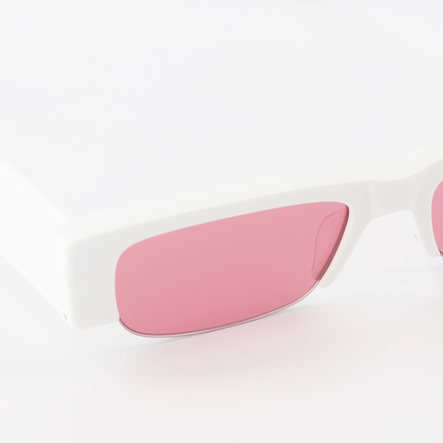 Lunettes Lunettes de soleil Graffiti Alexander McQueen Blanc Femme